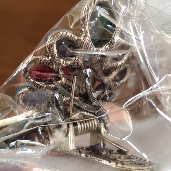 Silver Tone Hair Clip - Picture 3 of 3